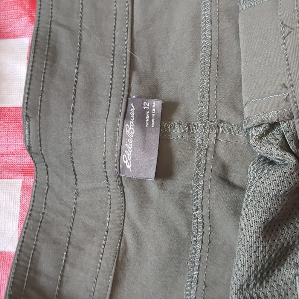 Eddie Bauer Womens Shorts Size 12 (Lot Of 2) - Picture 6 of 9